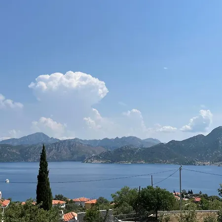 Kule Degirmen Deniz Manzarali Tas Ev 别墅 *